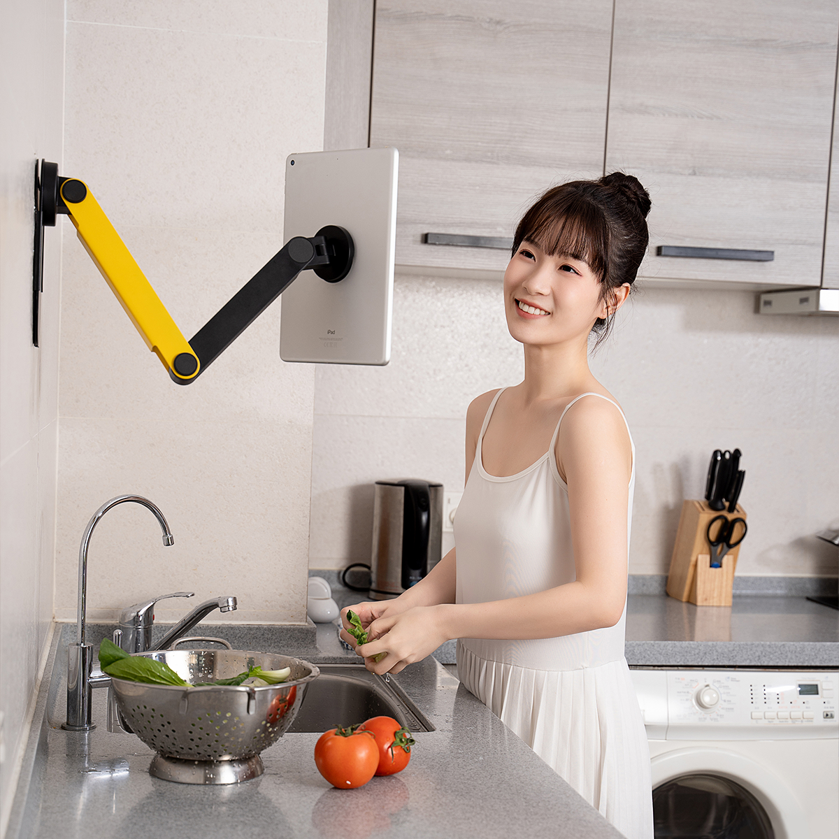 FansDreams×iSwift RoboArm Adjustable Magnetic Phone and Tablet Holder