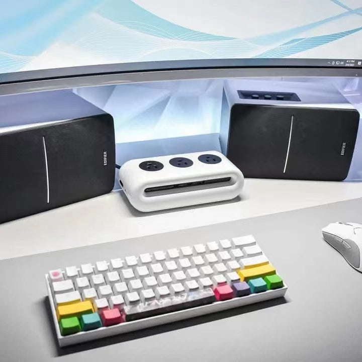 iSwift PowerCloud Desktop Charging Station and Power Strip