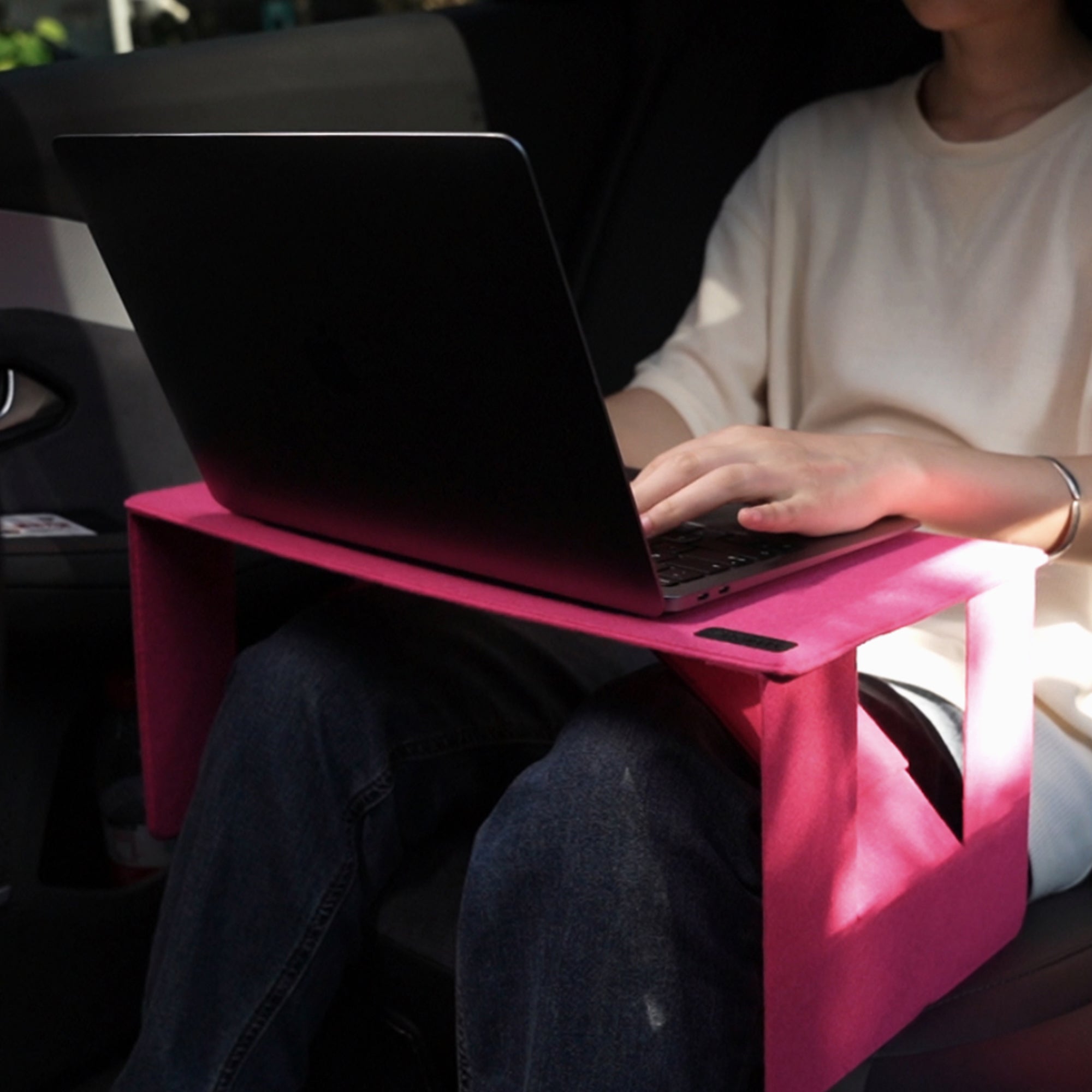 FansDreams mini M laptop desk and car table